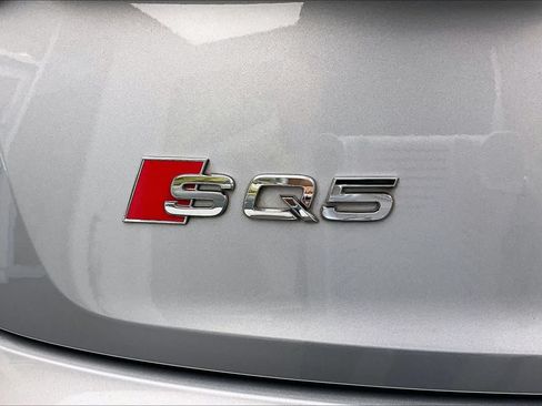 Used 2023 Audi SQ5 Premium Plus w/ Premium Plus Package AWD/4WD image 32