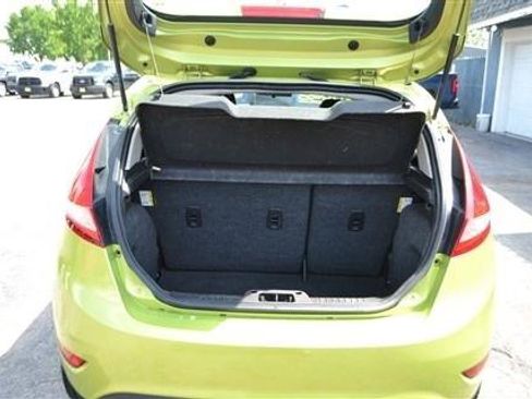Used 2013 Ford Fiesta SE FWD image 19
