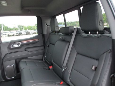 New 2026 GMC Sierra 1500 Denali w/ Denali Reserve Package AWD/4WD image 16