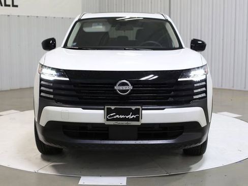 New 2026 Nissan Kicks SV image 3