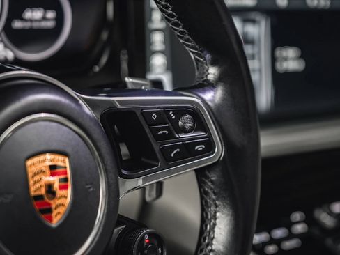 Used 2018 Porsche Panamera Turbo image 44
