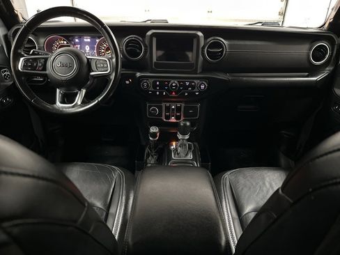 Used 2018 Jeep Wrangler Unlimited Sahara image 23