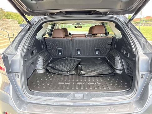 Used 2022 Subaru Outback Touring AWD/4WD image 25