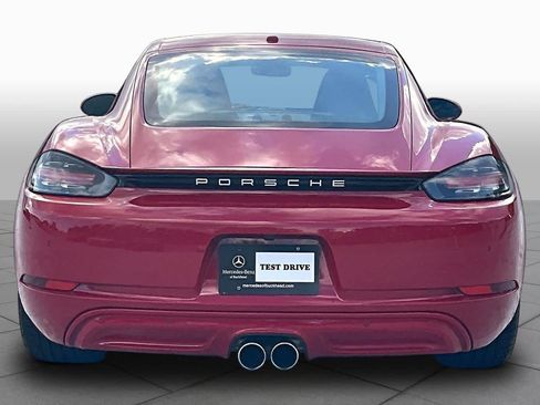 Used 2019 Porsche 718 Cayman RWD image 5