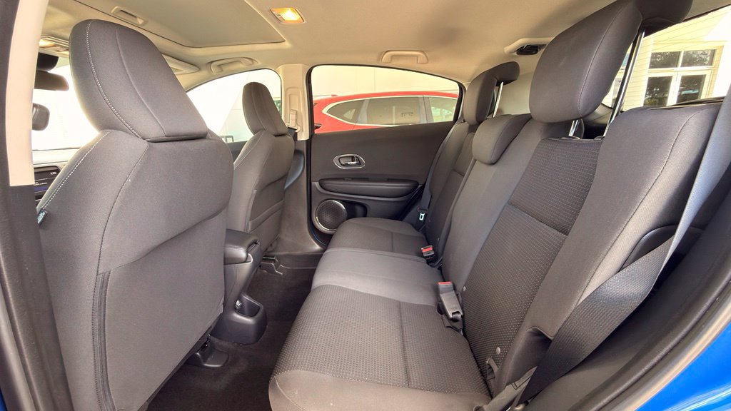 Used 2021 Honda HR-V EX image 8