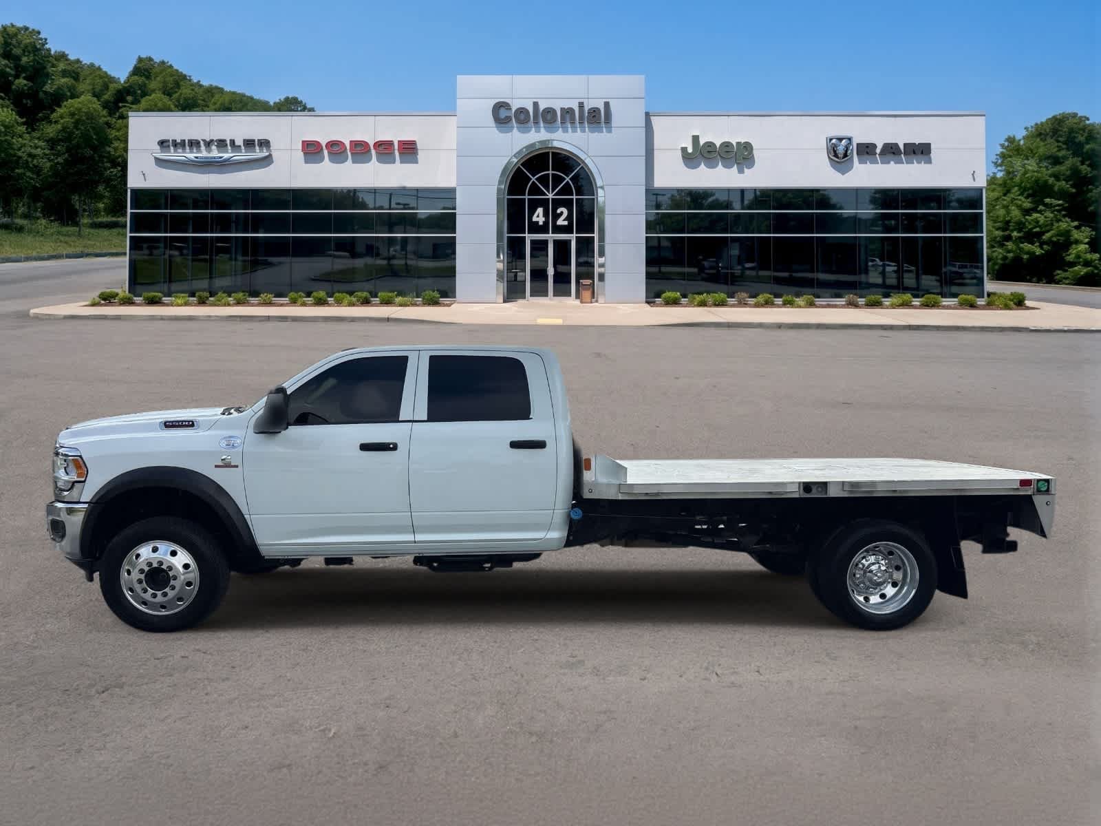 Used 2023 RAM 5500 Tradesman AWD/4WD image 2