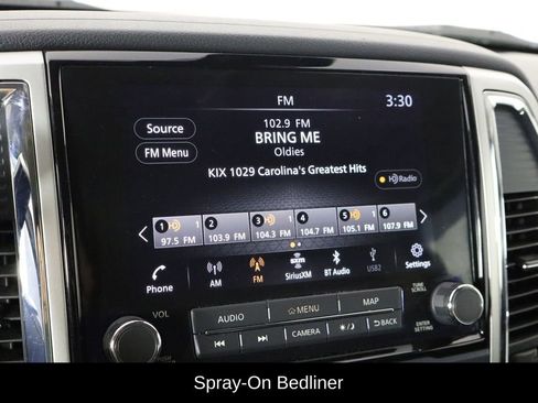 Used 2021 Nissan Titan SV w/ SV Convenience Package image 29