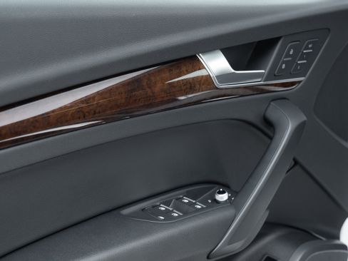 Used 2018 Audi Q5 2.0T Premium image 20