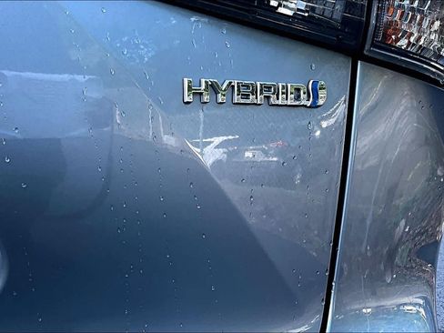 Used 2020 Toyota Highlander LE FWD image 10