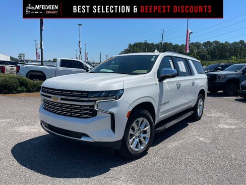 Used 2024 Chevrolet Suburban Premier AWD/4WD image 1