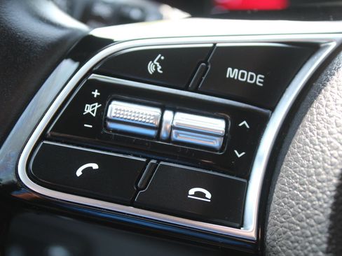 Certified 2023 Kia Seltos S w/ Navigation Package FWD image 25