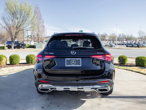 New 2026 Mercedes-Benz GLC 300 4MATIC image 11