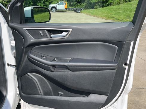 Used 2023 Ford Edge SEL w/ Convenience Package AWD/4WD image 31