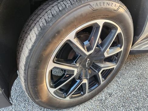 Used 2023 Chevrolet Tahoe RST w/ Luxury Package RWD image 10