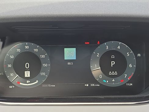 New 2026 Land Rover Range Rover Evoque Dynamic SE AWD/4WD image 19