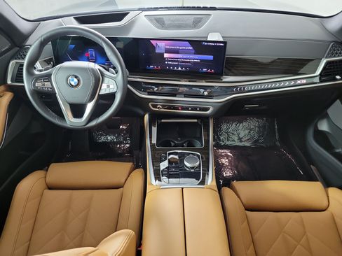 Certified 2025 BMW X5 xDrive40i AWD/4WD image 11