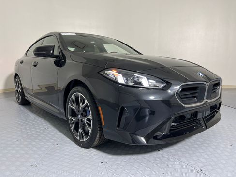 Used 2025 BMW M235i xDrive w/ Premium Package image 7