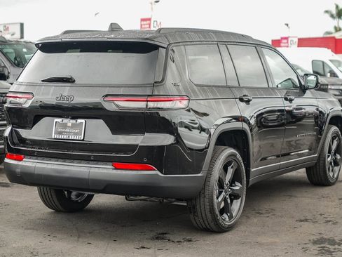 New 2025 Jeep Grand Cherokee L Altitude image 5