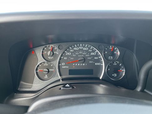 New 2025 GMC Savana 2500 Extended w/ Driver Convenience Package image 11