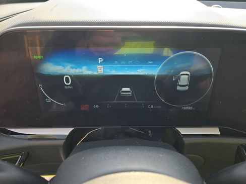 Used 2024 Kia Niro Wind FWD image 2