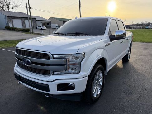 Used 2018 Ford F150 Platinum w/ Equipment Group 701A Luxury image 14