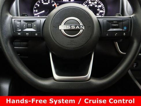 Used 2024 Nissan Rogue SV image 24