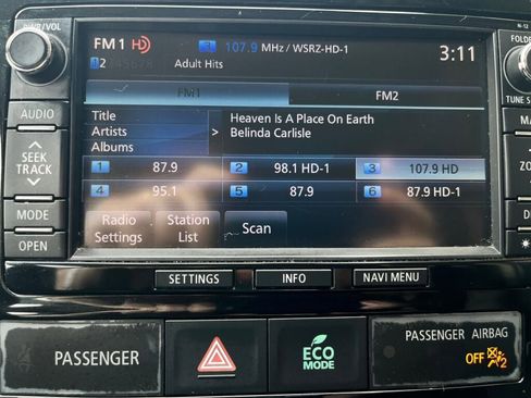 Used 2015 Mitsubishi Outlander GT image 16