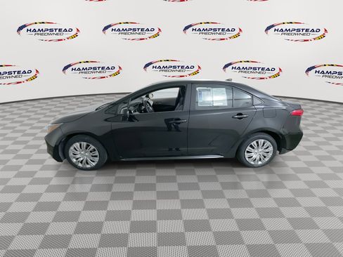 Used 2021 Toyota Corolla LE FWD image 5