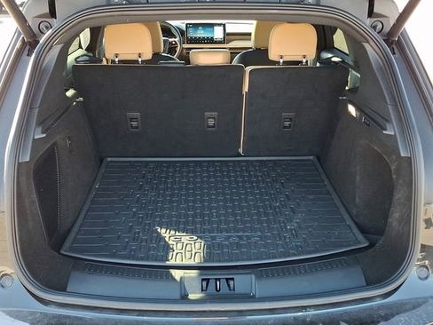 Used 2023 Lincoln Corsair Reserve w/ Equipment Group 201A image 23