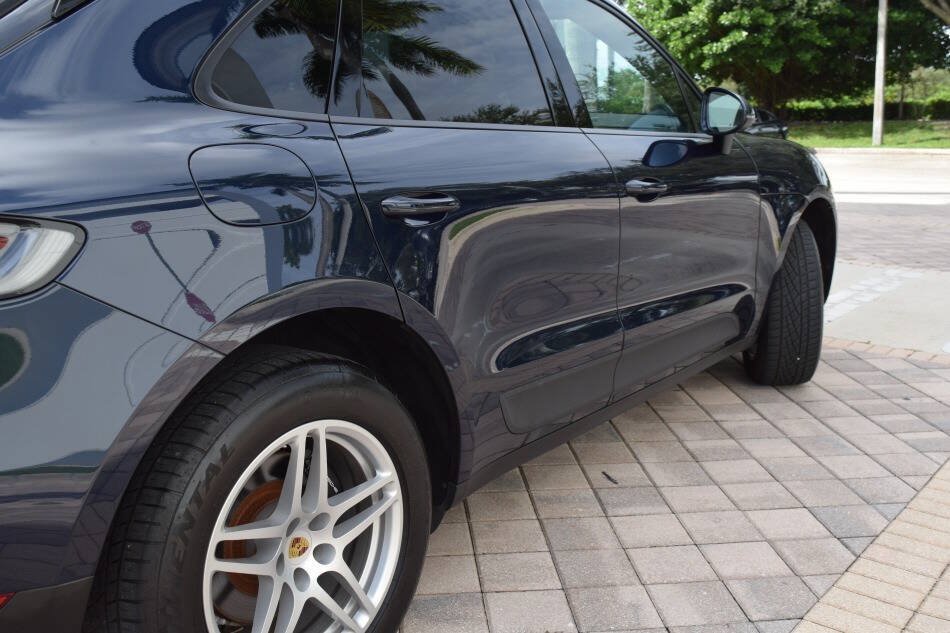 Used 2019 Porsche Macan AWD/4WD image 24