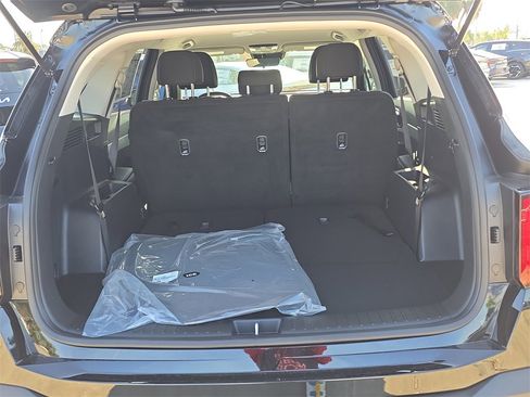 New 2026 Kia Sorento LX image 11