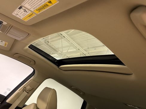 Used 2019 Acura MDX FWD w/ Technology Package image 24