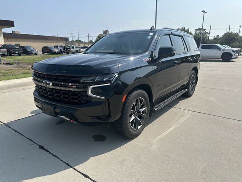 Used 2021 Chevrolet Tahoe Z71 w/ Z71 Off-Road Package AWD/4WD image 10
