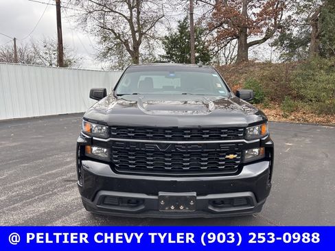 Used 2021 Chevrolet Silverado 1500 Custom image 2