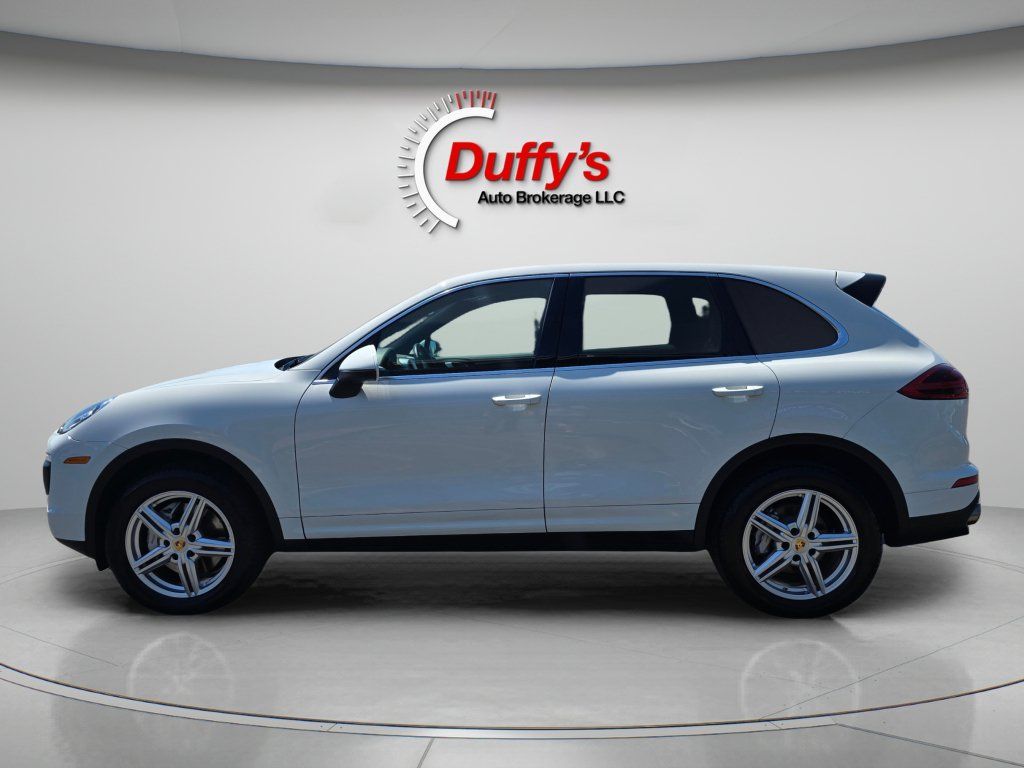 Used 2018 Porsche Cayenne S AWD/4WD image 18