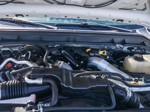 Used 2015 Ford F250 XL w/ Power Equipment Group RWD image 22