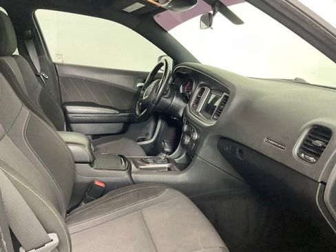 Used 2020 Dodge Charger SXT w/ Blacktop Package RWD image 17