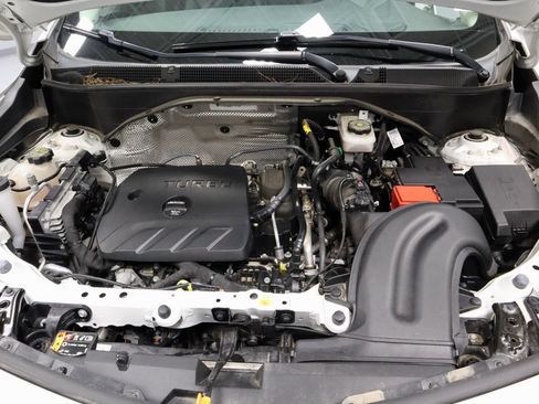 Used 2023 Buick Encore GX Essence w/ Experience Buick Package AWD/4WD image 17