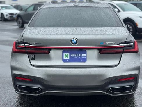 Used 2020 BMW 750i xDrive w/ Executive Package AWD/4WD image 3