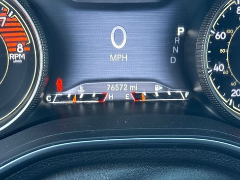 Used 2020 Jeep Cherokee Trailhawk AWD/4WD image 17