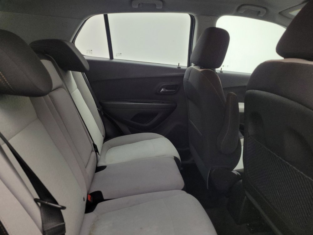 Used 2020 Chevrolet Trax LS FWD image 19