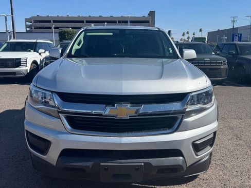 Used 2017 Chevrolet Colorado LT AWD/4WD image 2