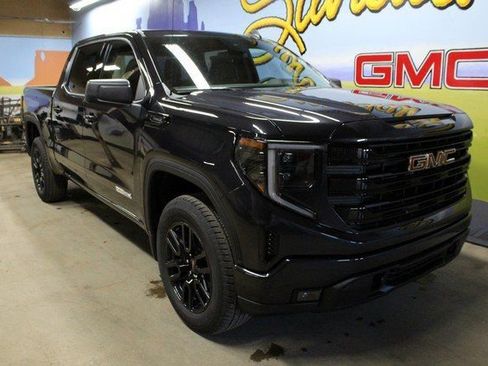 New 2026 GMC Sierra 1500 Elevation image 3