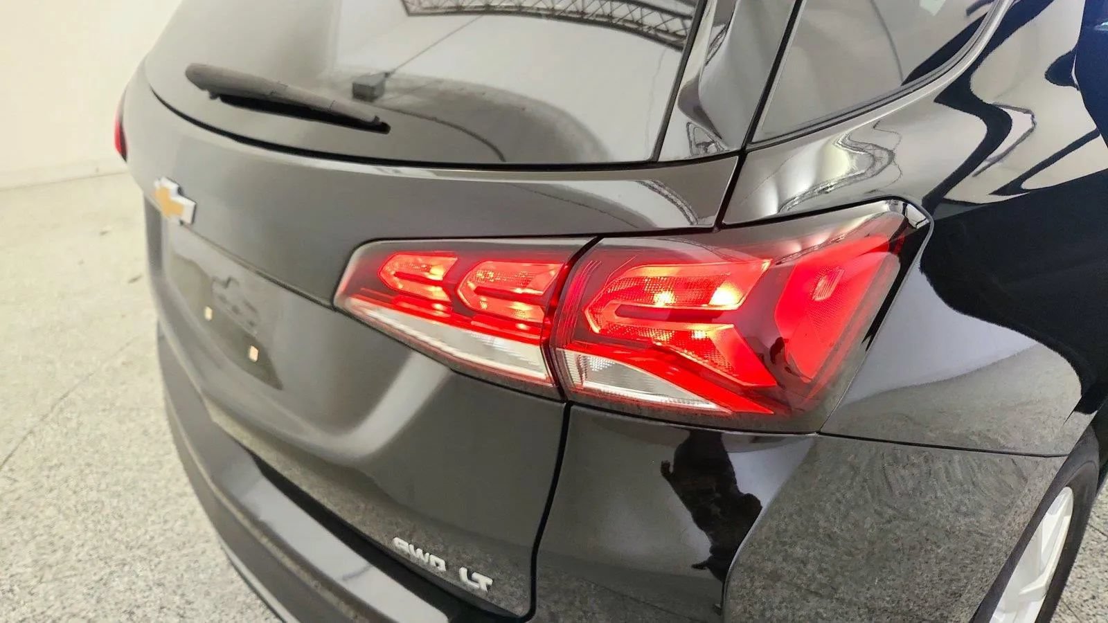 Used 2022 Chevrolet Equinox LT AWD/4WD image 43