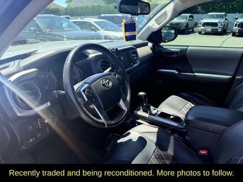 Used 2021 Toyota Tacoma SR5 AWD/4WD image 2