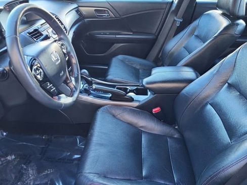 Used 2017 Honda Accord Sport Special Edition image 16