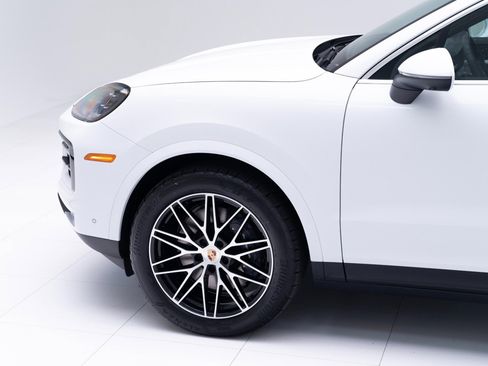 New 2026 Porsche Cayenne Coupe image 11
