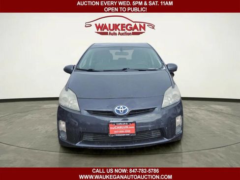 Used 2010 Toyota Prius Five image 2