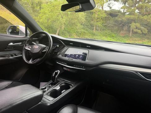 Used 2020 Cadillac XT4 Premium Luxury FWD image 21