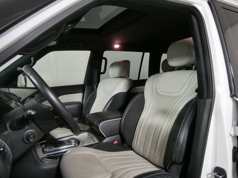 Used 2019 INFINITI QX80 Limited w/ All-Season Package AWD/4WD image 11